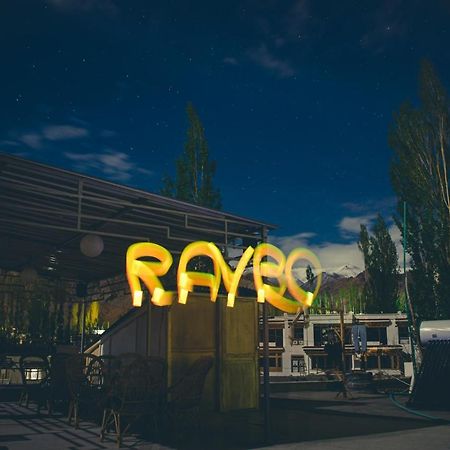 Raybo Hostel Λεχ Εξωτερικό φωτογραφία