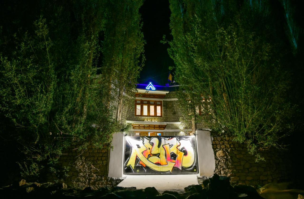 Raybo Hostel Λεχ Εξωτερικό φωτογραφία