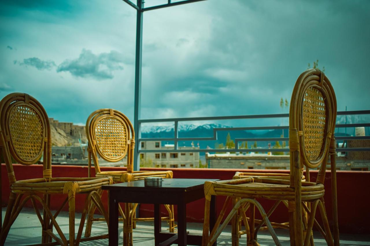 Raybo Hostel Λεχ Εξωτερικό φωτογραφία