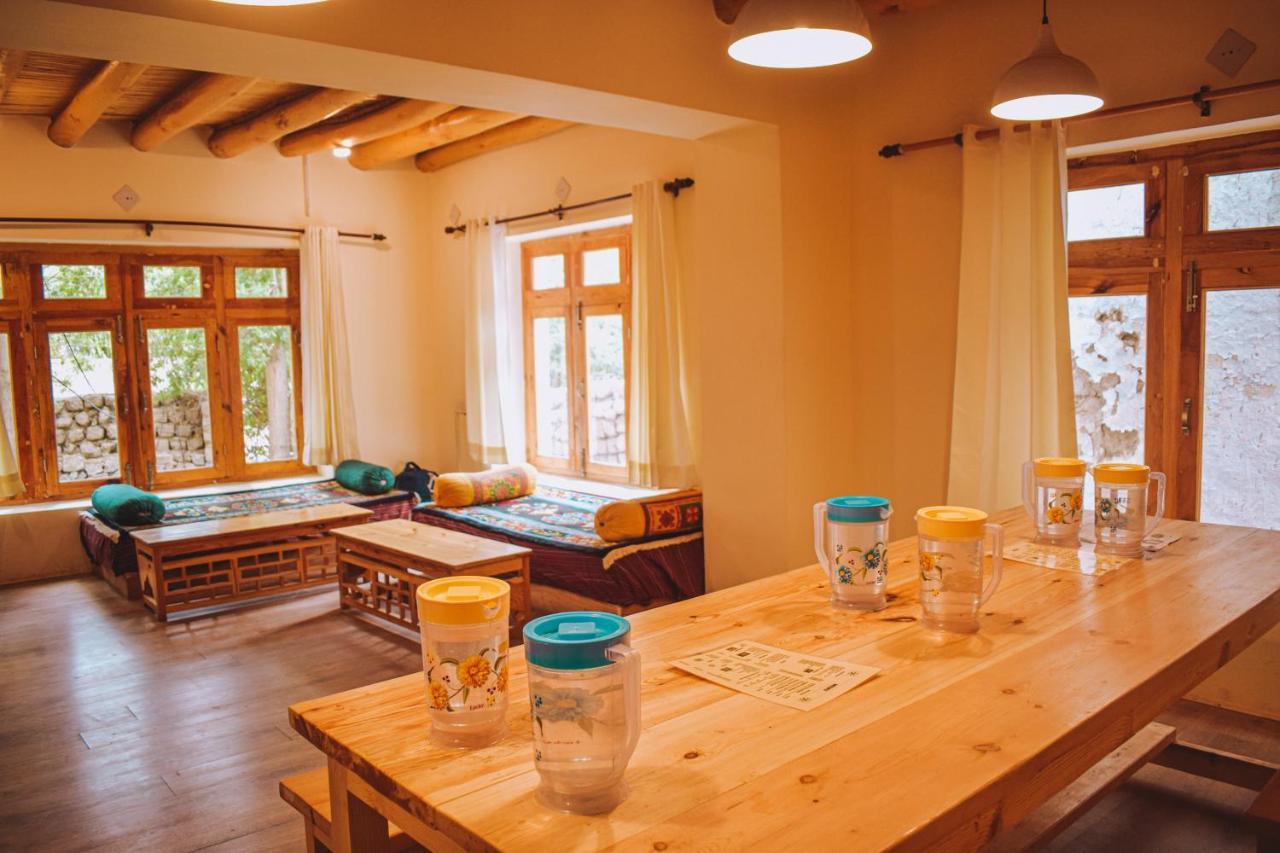 Raybo Hostel Λεχ Εξωτερικό φωτογραφία
